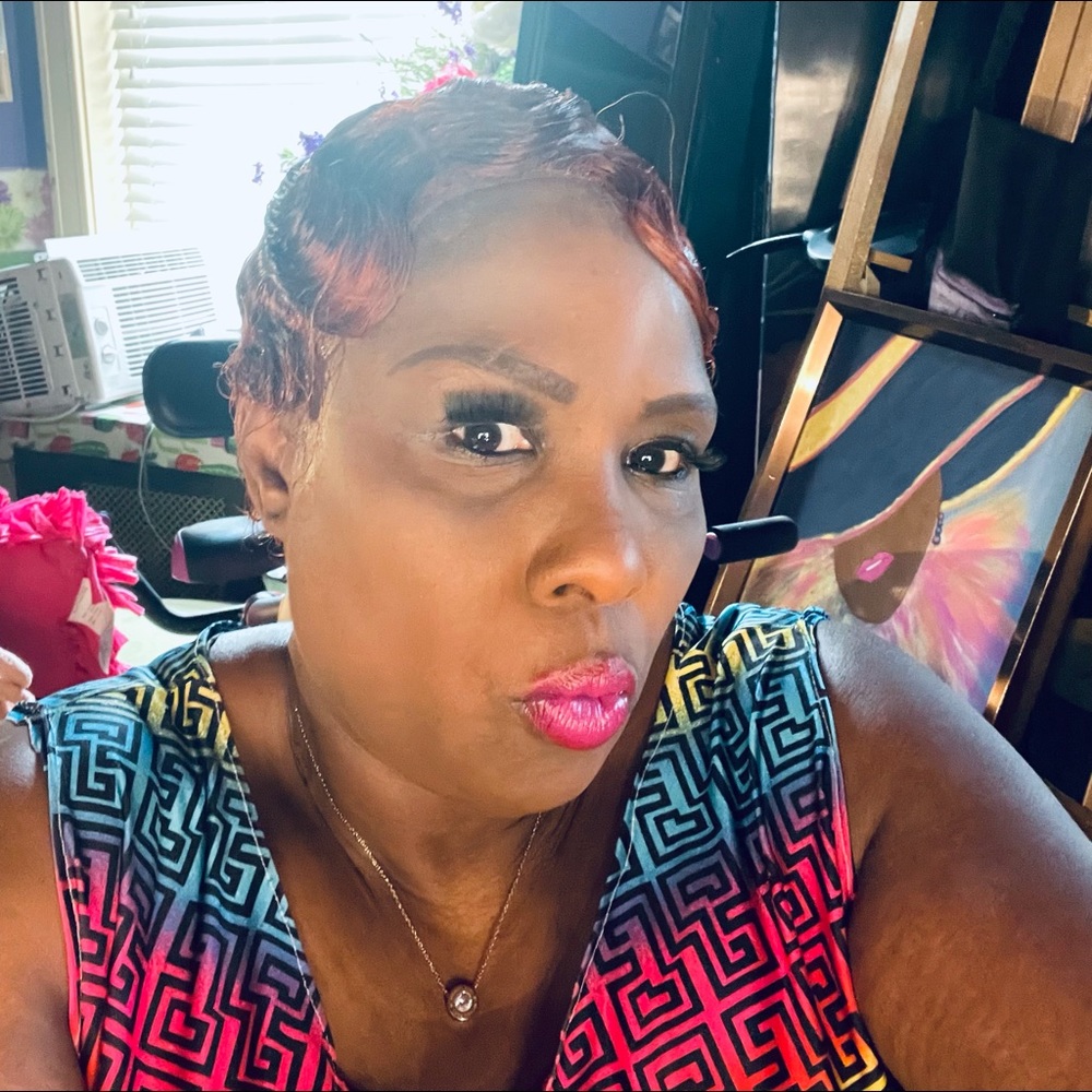 Meet your Posher, Christy